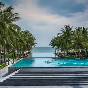 four-seasons-resort-the-nam-hai-hoi-an.hotelsofhoian.com/