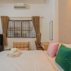 Hotel Kansas & - Notre Dame, Ho Chi Minh City